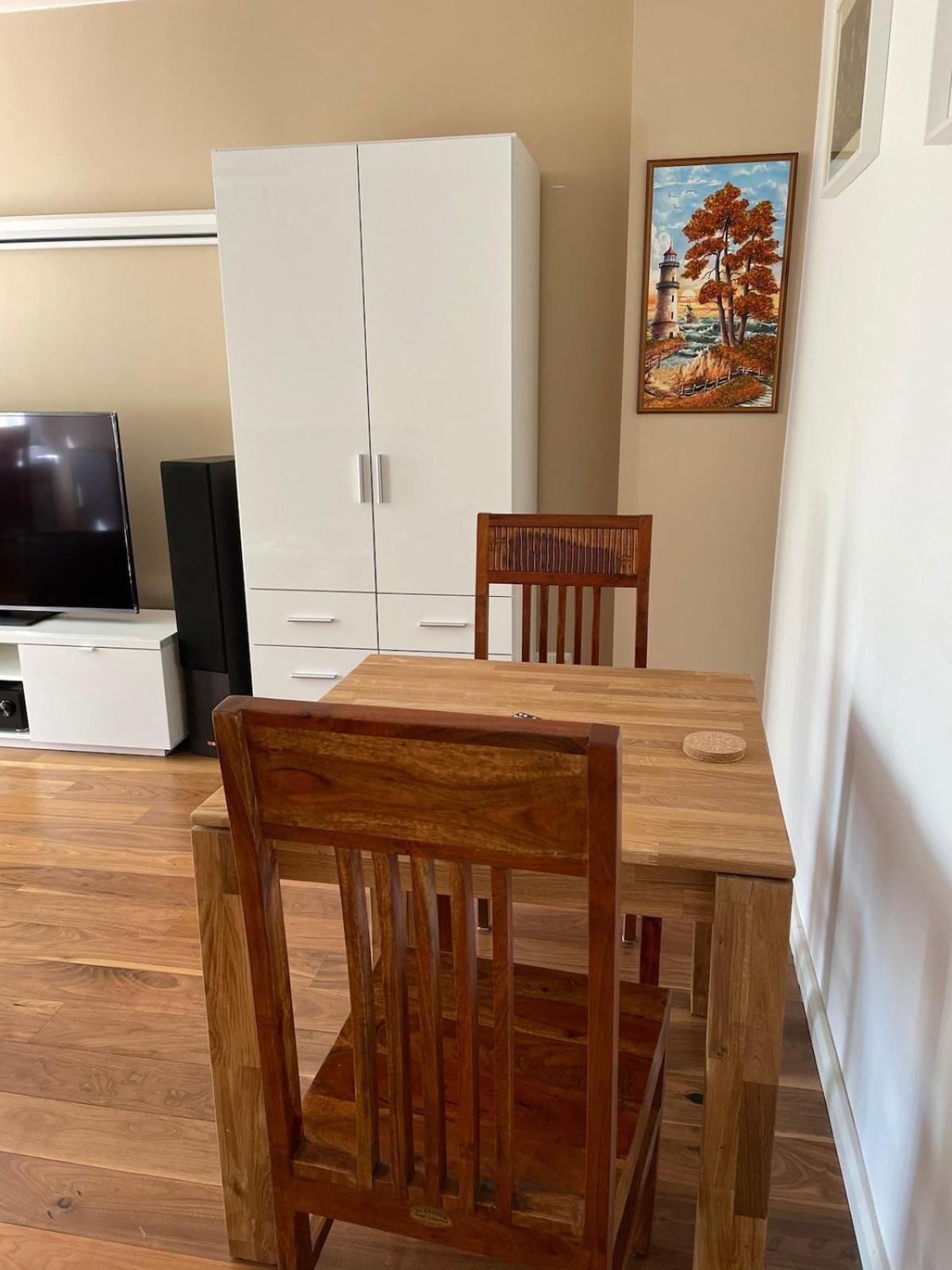Modern And Cozy Apartment In Good Location Берлин Екстериор снимка